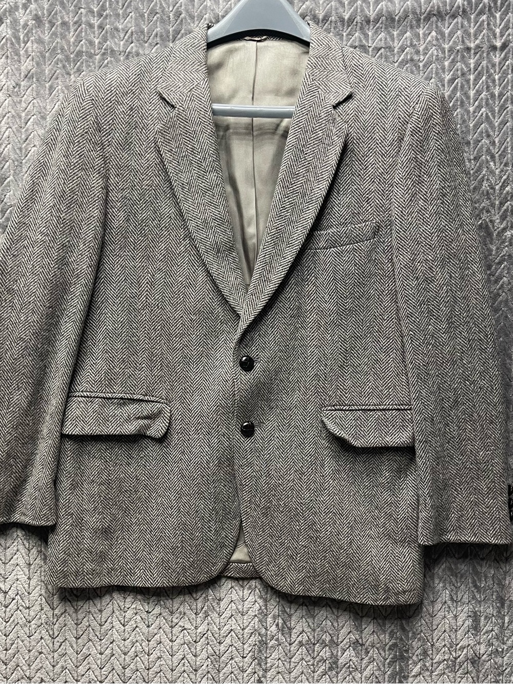 Stafford Blazer Mens 42S Gray Herringbone Tweed 100% Pure Wool Two Button Vtg